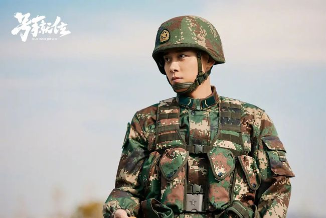 火箭軍夏小平的最新照片，展現(xiàn)新時(shí)代軍人的風(fēng)采